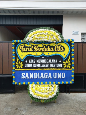 Papan Bunga Duka di Bandara